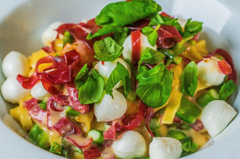Cremet Fettuccine af la Caprese