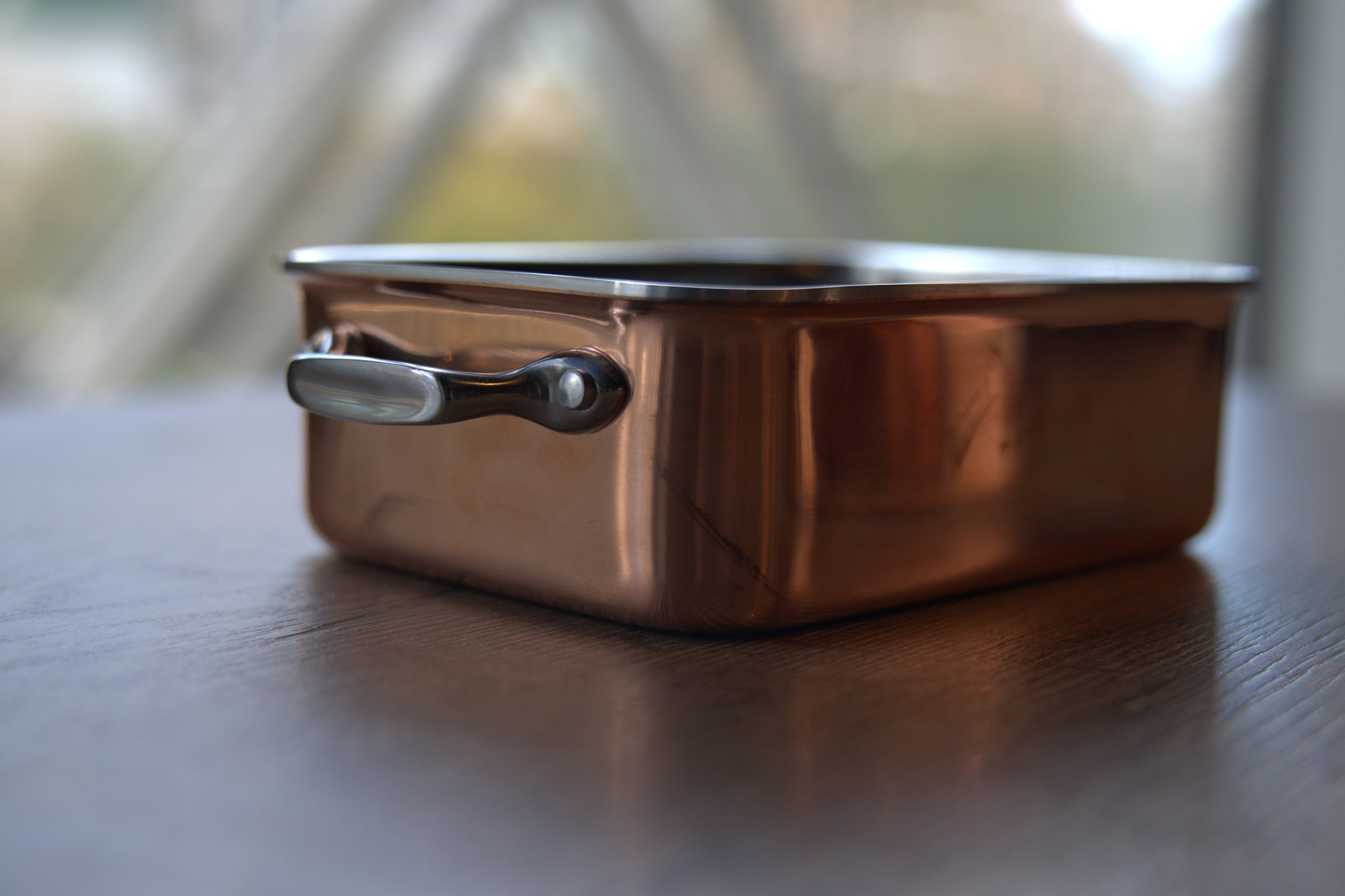 Serveringssæt i kobber (fad + kasserolle)